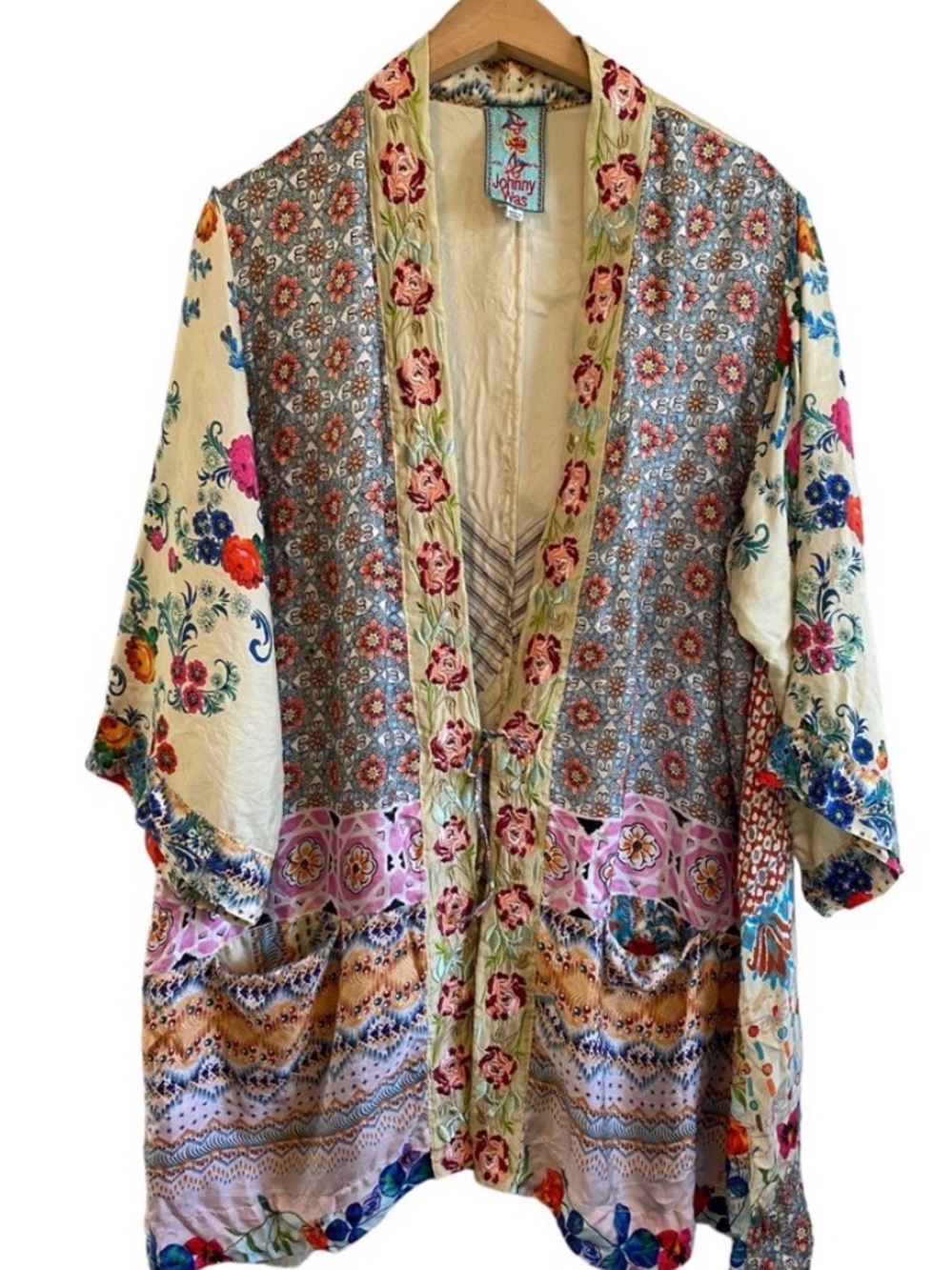 Johnny Was Cream and Pink Floral Embroidered Silk Kimono
